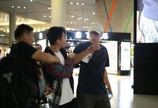 刘烨爆料飞机视频播放,揭秘明星空中娱乐时光 第1张 刘烨爆料飞机视频播放,揭秘明星空中娱乐时光 第1张